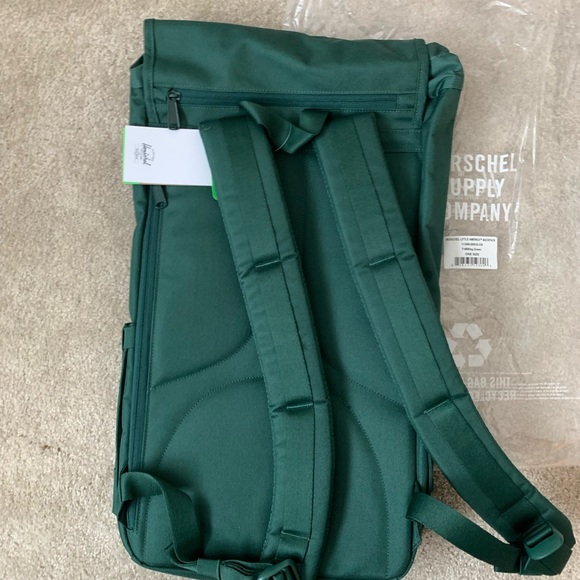 NWT Herschel Little America 30L Backpack - Picture 2 of 4